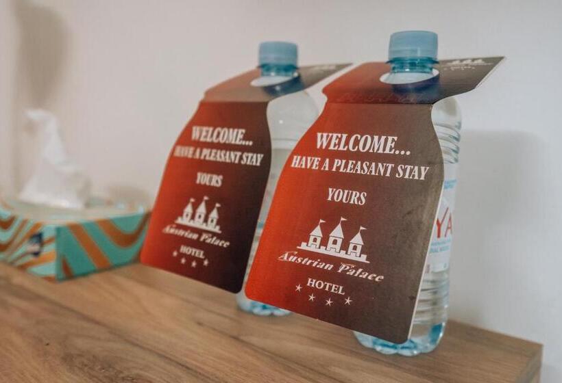 اتاق اکونومی یک تخته, Austrian Palace