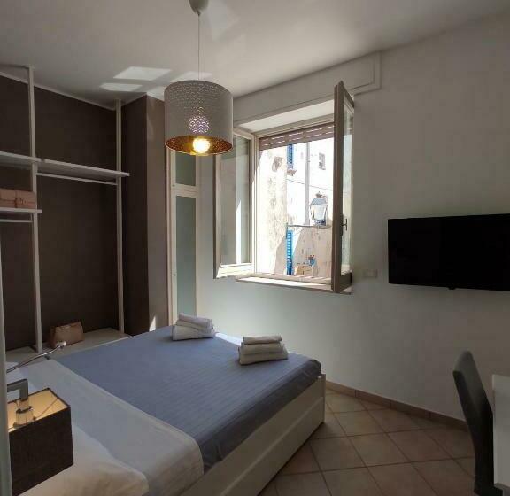 דירת חדר סופריור, San Pietro Otranto