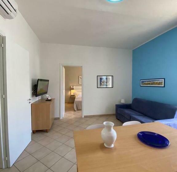 דירת חדר סופריור, San Pietro Otranto