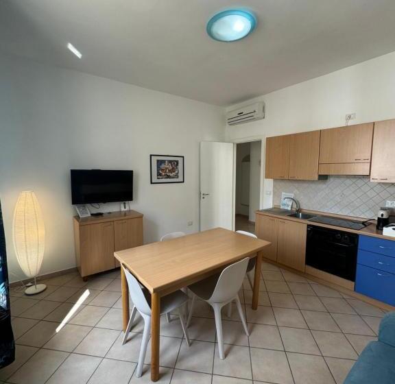 דירת חדר סופריור, San Pietro Otranto