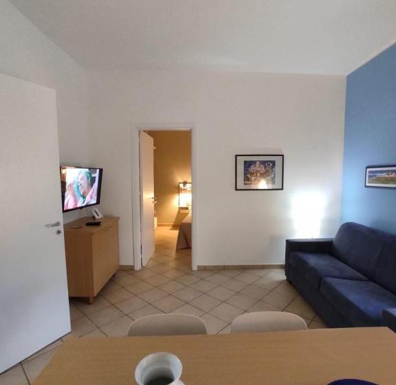 דירת חדר סופריור, San Pietro Otranto