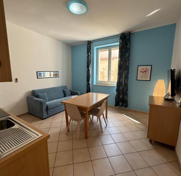 דירת חדר סופריור, San Pietro Otranto