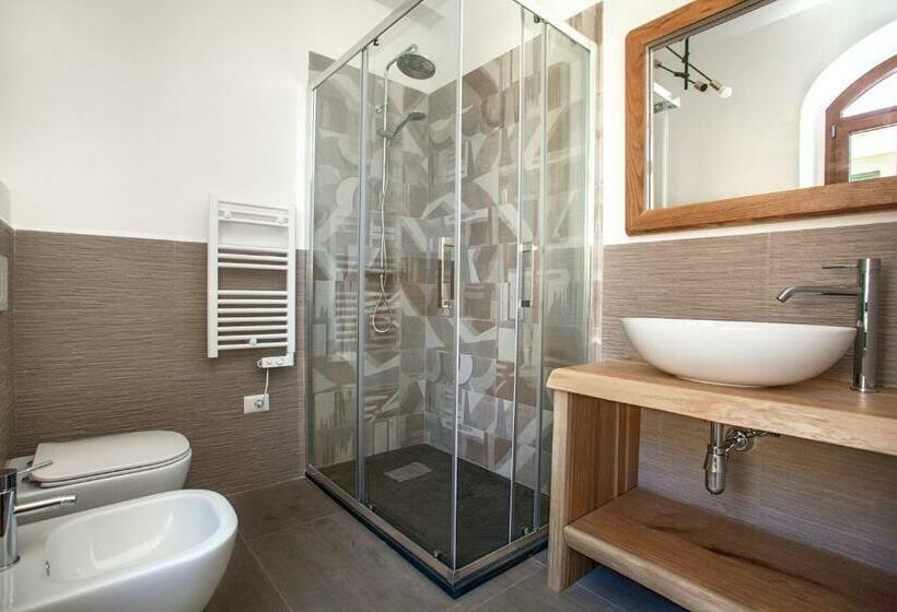 标准间, Il Busciolotto