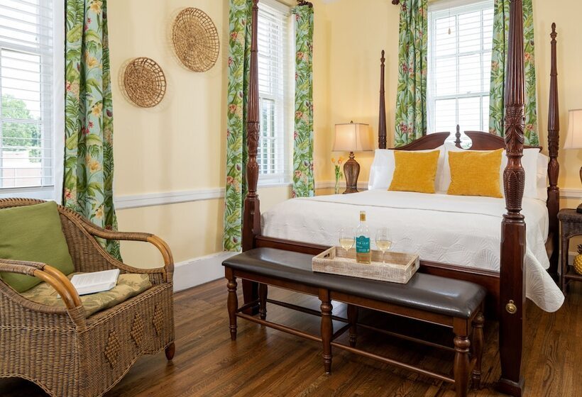 스탠다드 룸, Magnolia Manor And Chapel