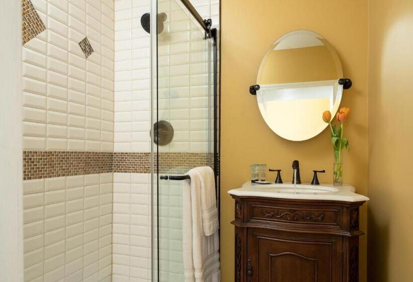 스탠다드 룸, Magnolia Manor And Chapel