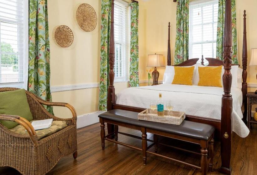 스탠다드 룸, Magnolia Manor And Chapel