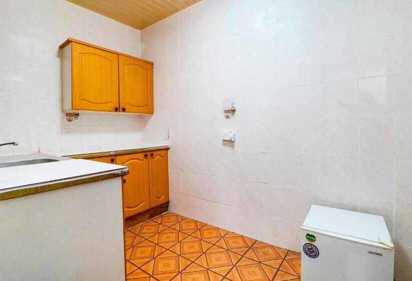 استودیوی استاندارد, Oyo 124 Al Salam Palace