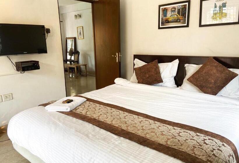 1 Bedroom Apartment with Balcony, The Aster Homestay   Bedrooms & Apartments