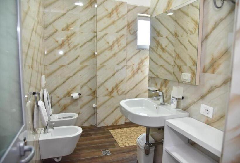 スタンダードトリプルルーム, Imperiale