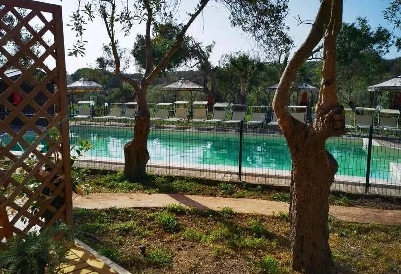 プールビュースタンダードルーム, La Corte Degli Ulivi   Albergo Rurale