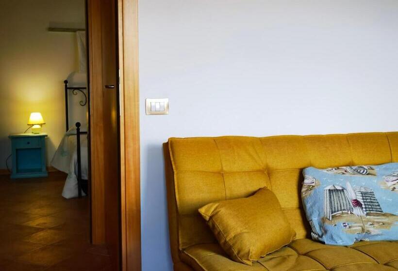 Номер Стандарт с Балконом, La Corte Degli Ulivi   Albergo Rurale