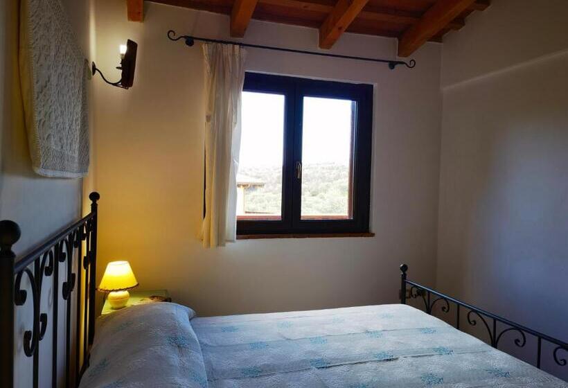 חדר סטנדרט עם מרפסת, La Corte Degli Ulivi   Albergo Rurale