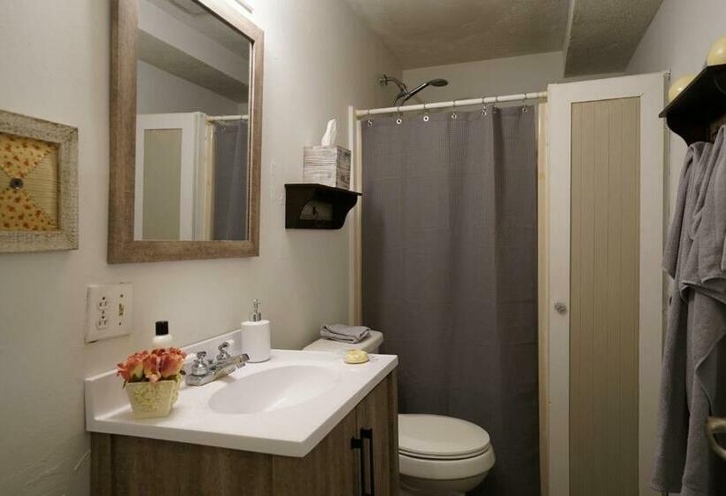 غرفة قياسية مطلّة علي الحديقة, Nicura Ranch Inn & Stables