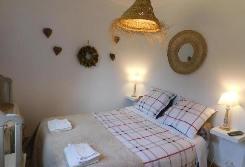 Номер Стандарт Вид на Сад, Chez Marie