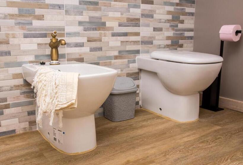 キングサイズベッドのスタンダードルーム, B&b Miellò Nelle Langhe