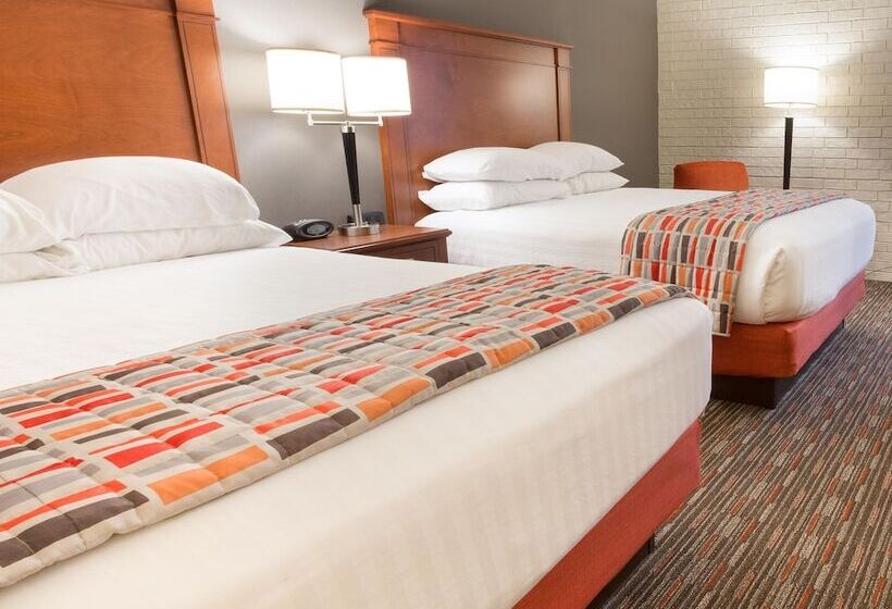 غرفة ديلوكس, Drury Inn & Suites Joplin