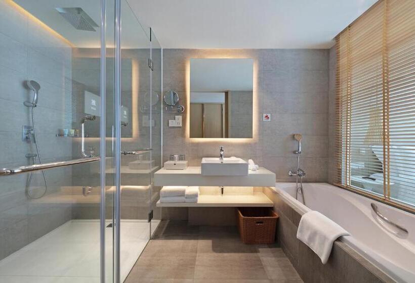 اتاق لوکس با تخت دو نفره بزرگ, Haikou Meilan International Airport