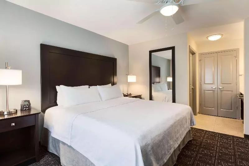 キングサイズベッドのスイートルーム, Homewood Suites By Hilton Huntsville   Downtown, Al