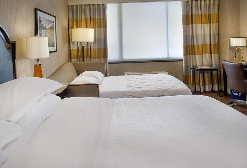 스탠다드 룸 킹사이즈 침대, Sheraton Westport Plaza