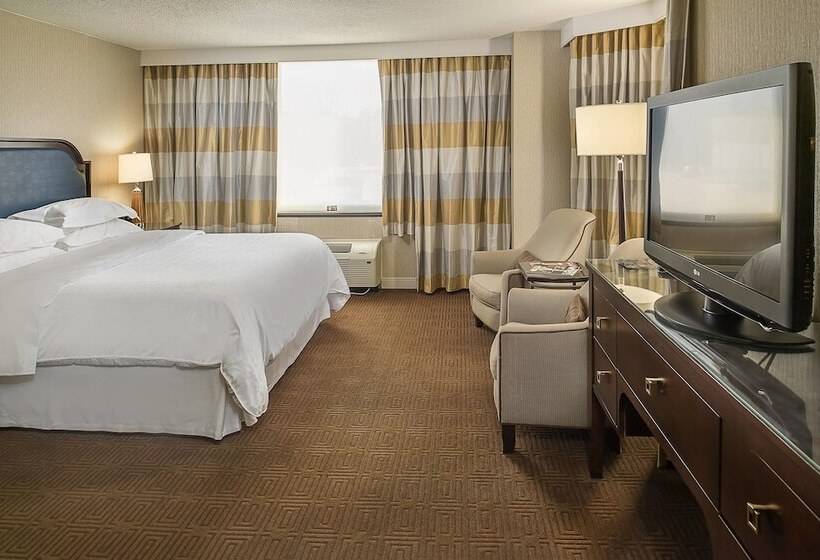 디럭스 룸, Sheraton Westport Plaza