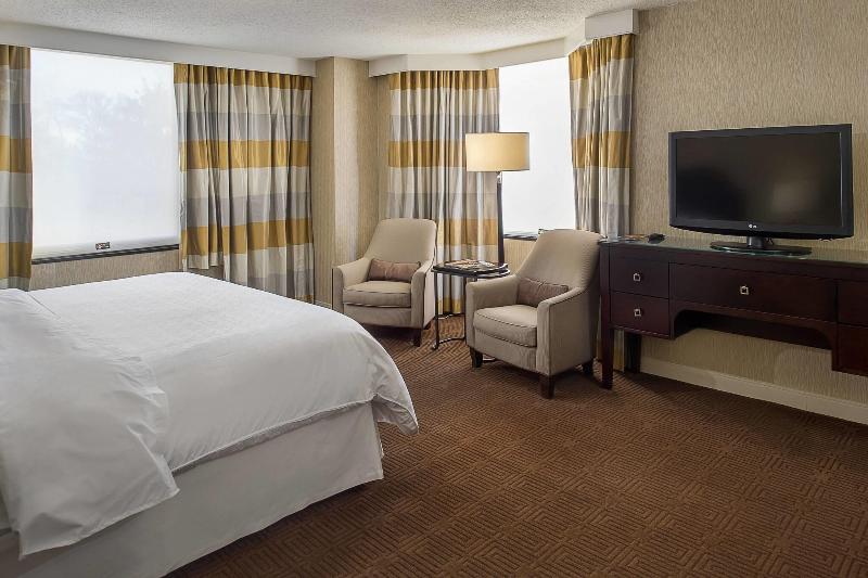 디럭스 룸, Sheraton Westport Plaza