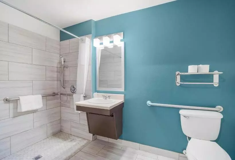 身障者適用スタンダードルーム, Woodspring Suites | North Charleston Airport I526