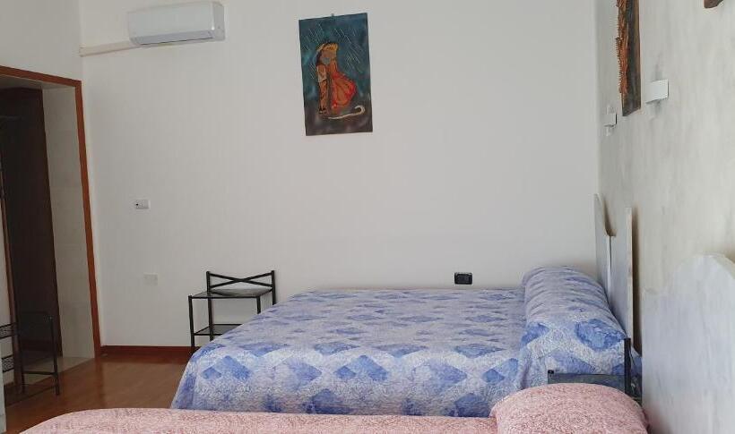 חדר סטנדרט לארבעה, Le Rustiche Foresteria