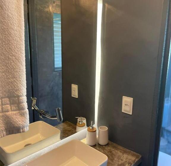 فيلا غرفة نوم واحدة مطلّة علي البحر, Club De Mar Condo