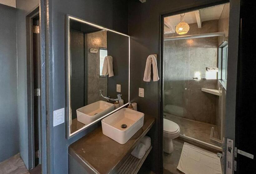 منزل غرفتين نوم, Club De Mar Condo