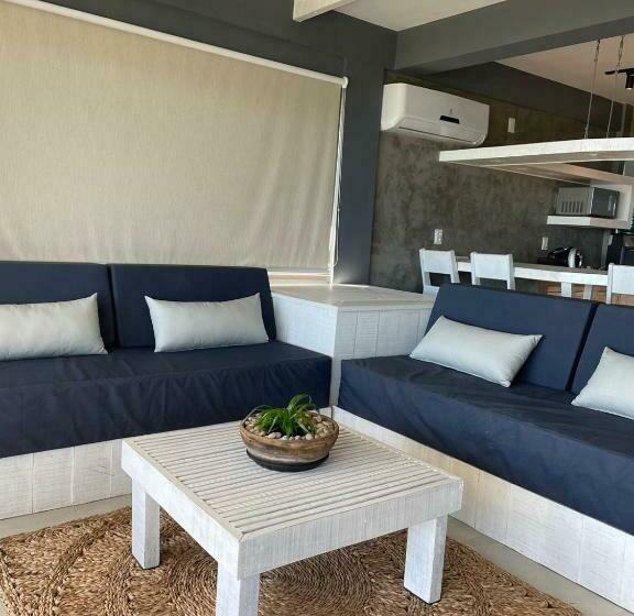 شقة غرفة واحدة مطلة على البحر, Club De Mar Condo