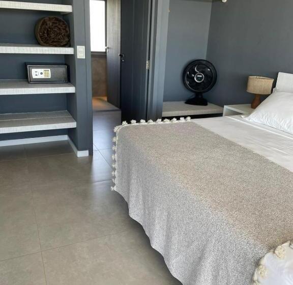 شقة غرفة واحدة مطلة على البحر, Club De Mar Condo