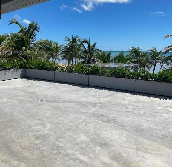 1침실 빌라 바다전망, Club De Mar Condo