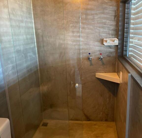 منزل غرفتين نوم, Club De Mar Condo