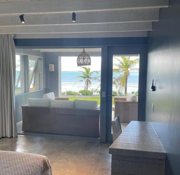 منزل غرفتين نوم, Club De Mar Condo