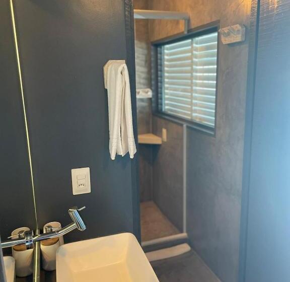 منزل غرفتين نوم, Club De Mar Condo