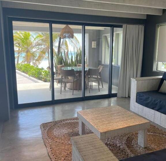 منزل غرفتين نوم, Club De Mar Condo