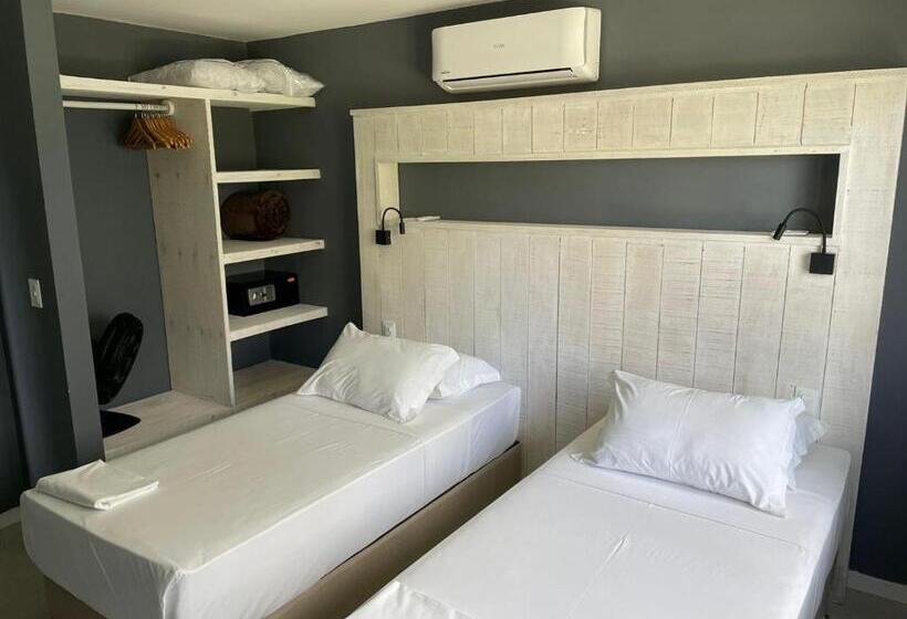 غرفة عائلية مطلّة علي الحديقة, Club De Mar Condo