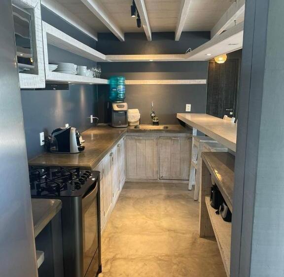 غرفة عائلية مطلّة علي البحر, Club De Mar Condo