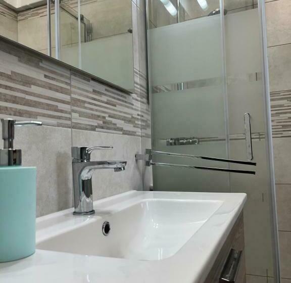 חדר סטנדרט עם מרפסת, Monte Cuccu Bed & Breakfast