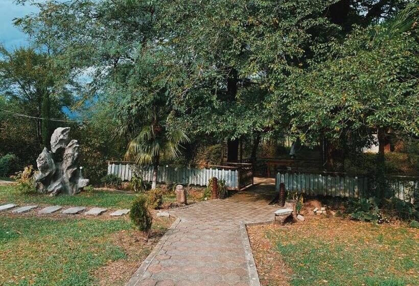 اتاق کلاسیک چهارنفره, Matua Guest House