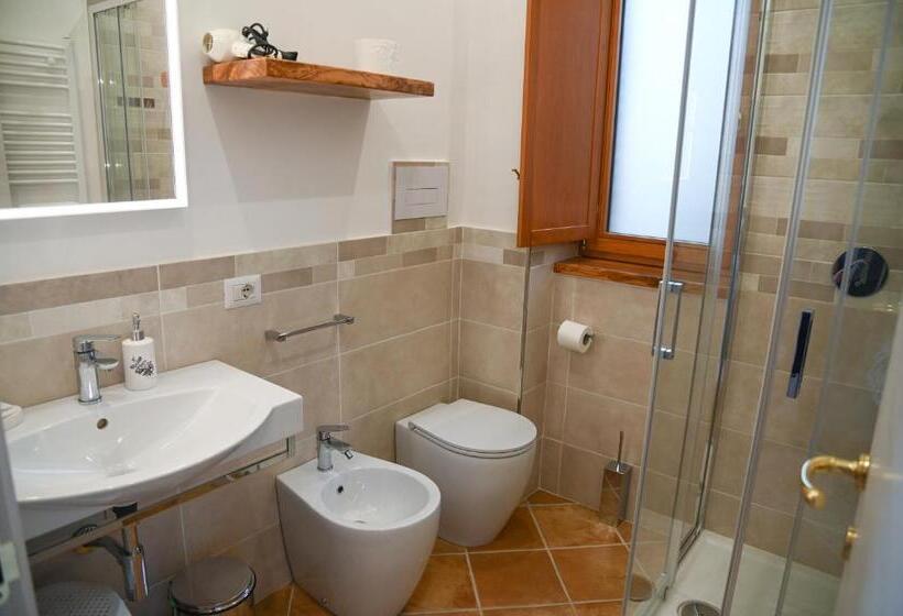 غرفة قياسية ثلاثية, Il Casale Del Barone