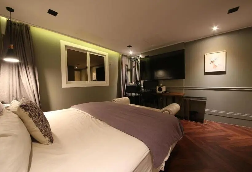 Camera Standard Letto King, Frenchcode