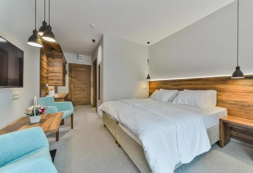 Deluxe-huone, Vladimir