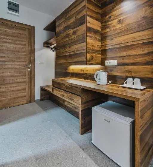 Deluxe-huone, Vladimir