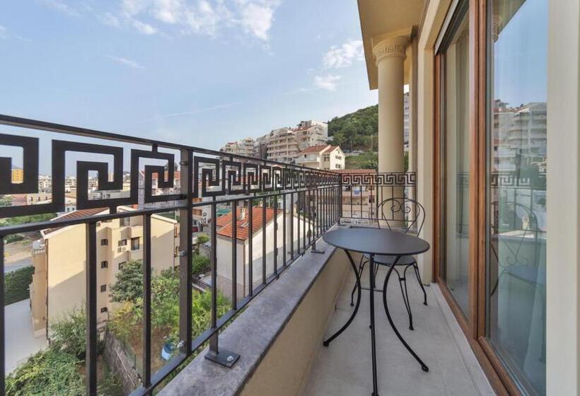 سوییت, Vladimir