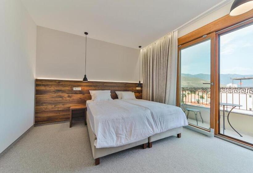 سوییت, Vladimir