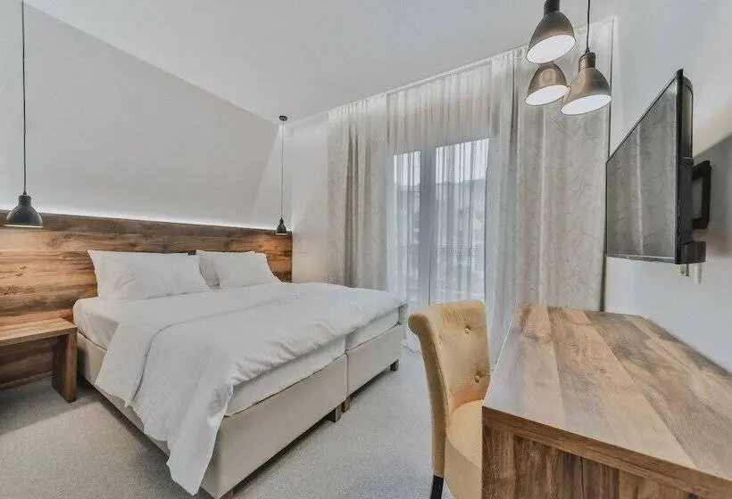Standard-huone, Vladimir