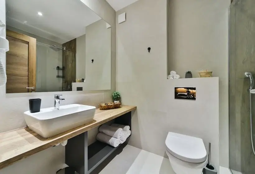 Deluxe-huone, Vladimir