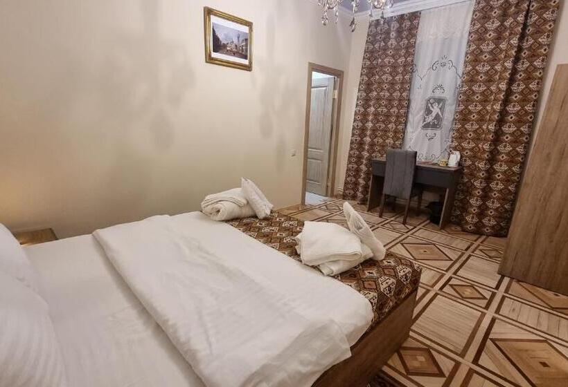 标准间带阳台, дехцени