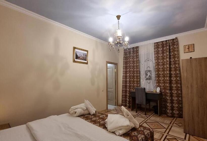 标准间带阳台, дехцени